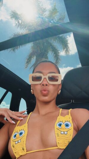 Ana Giulia Zortea Instagram - game day vlog 🏀🎀🤭✌🏽