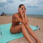 Ana Giulia Zortea Instagram - who lives in a pineapple under the sea? Bob Esponja calça quadrada! 🔆🧽🔱🍍🍔