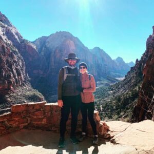 Ana Kasparian Instagram - Merry Christmas everyone! Here we are hiking Angels Landing in Zion National Park earlier today. It’s beyond beautiful and magical here.