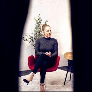 Ana Kasparian Instagram - At #MSC2022 doing my thing. Looking forward to discussing Russia/Ukraine with the Prime Minister of Estonia today.