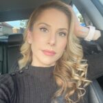 Ana Kasparian Instagram - I only take good pictures in my automobile.