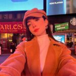 Ana Pau Castell Instagram - solo una chica masss con su foto en este bello lugar 🗽 📸: @larata_nyc