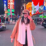 Ana Pau Castell Instagram - solo una chica masss con su foto en este bello lugar 🗽 📸: @larata_nyc