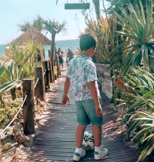 Ana Rita Clara Instagram - 𝙆𝙞𝙨𝙨 𝙢𝙚 𝙛𝙤𝙧𝙚𝙫𝙚𝙧 💋
Os nossos momentos, eu e tu meu filho, que dia tão especial. Bom tempo, praia como adoramos e estarmos juntinhos como gostamos. 
És o que mais me importa.
Aproveito cada segundo e minuto contigo, porque o tempo realmente voa.

Bons momentos em família para todos.

•
•
#ARC #motherandson #caetano #hapiness #family #love