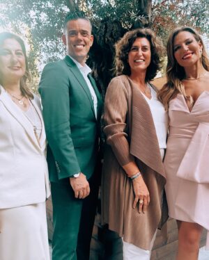 Ana Rita Clara Instagram - 𝙎𝙥𝙚𝙘𝙞𝙖𝙡 𝙘𝙚𝙡𝙚𝙗𝙧𝙖𝙩𝙞𝙤𝙣 𝙖𝙩 @corinthialisbon 💫
Semana cheia de trabalho e eventos especiais, como estes 20 anos do @corinthialisbon. 
Não podia deixar de passar e dar pessoalmente os merecidos parabéns à @mariajoaogalante, @chef_miguel_teixeira a toda a equipa, neste verdadeiro oásis verde na cidade.🙌
E que continuemos a caminhar sempre juntinhos.
Venham mais 20, no mínimo.😊

•
•
#ARC #Special #corinthialisbon #20anos #embassador