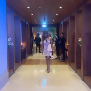 Ana Rita Clara Instagram - 𝙎𝙥𝙚𝙘𝙞𝙖𝙡 𝙘𝙚𝙡𝙚𝙗𝙧𝙖𝙩𝙞𝙤𝙣 𝙖𝙩 @corinthialisbon 💫
Semana cheia de trabalho e eventos especiais, como estes 20 anos do @corinthialisbon. 
Não podia deixar de passar e dar pessoalmente os merecidos parabéns à @mariajoaogalante, @chef_miguel_teixeira a toda a equipa, neste verdadeiro oásis verde na cidade.🙌
E que continuemos a caminhar sempre juntinhos.
Venham mais 20, no mínimo.😊

•
•
#ARC #Special #corinthialisbon #20anos #embassador