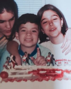 Anabelle Acosta Instagram - Still no one else I’d rather blow out my birthday candles with. U are my heart in human form, along with ur siblings, especially our Mumu that’s in heaven watching over us. The love transcends this realm, type of bonds that can’t ever be broken. I love u kid. Forever, ever. Never forget it. #nationalsiblingday #everyday 💕