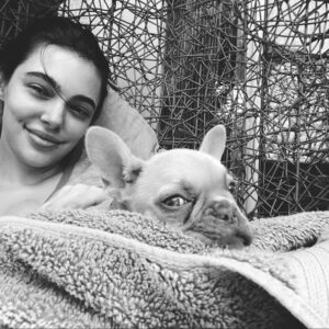Anabelle Acosta Instagram - Two Pisces girls & a lovely lazy Sunday 💞