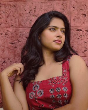 Anagha Narayanan Instagram - Swipe>>>☺️
.
📷 @_me.anjnakamal_ 
.
.
.
.
.
.
.
.
.
.
.
.

.
#instagood #fashionista #photooftheday #love #smile #nature #beauty #like
