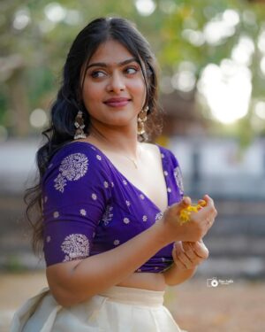 Anagha Narayanan Instagram - 🌼
.
.
📷 : @a.k.n.____ 
💄: @artstudiobyanjanakamal 
.
.
.
.
.
.
.
.
.
.
.
.
.
.
.
.
.
.
.
.
.
.
#instagram #vishu #kerala #traditional #instagood #photooftheday #photography #fashion #trending #fyp #explore #love #smile #viral #likes #festive #malayalam