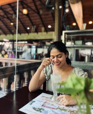 Anagha Narayanan Instagram - Summer pt 1
@_me.anjnakamal_ ❤️
.
.
.
.
.
.
.
.
.
.
#instagram #summer #love #fashion