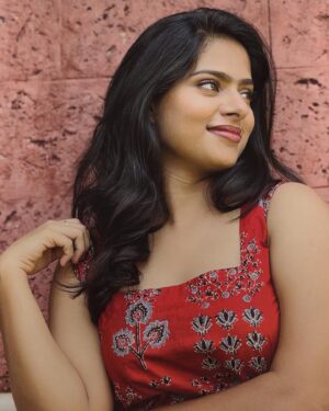 Anagha Narayanan Instagram - Swipe>>>☺️
.
📷 @_me.anjnakamal_ 
.
.
.
.
.
.
.
.
.
.
.
.

.
#instagood #fashionista #photooftheday #love #smile #nature #beauty #like