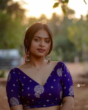 Anagha Narayanan Instagram - 🌼
.
@a.k.n.____ 
@_me.anjnakamal_ 
.
.
.
.
.
.
.
.
.
.
.
.
.
.
.
.
.
.
.
.
.
.
#instagram #instagood #instadaily #trending #new #kerala #traditional #fashion #love #smile #explore #viral #photooftheday #photography #travel #fyp