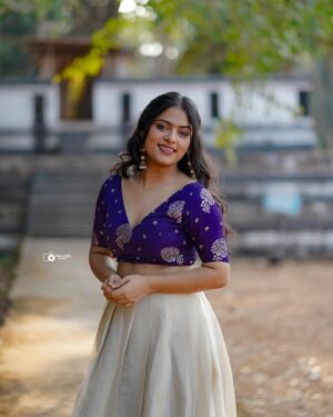 Anagha Narayanan Instagram - 🌼
.
.
📷 : @a.k.n.____ 
💄: @artstudiobyanjanakamal 
.
.
.
.
.
.
.
.
.
.
.
.
.
.
.
.
.
.
.
.
.
.
#instagram #vishu #kerala #traditional #instagood #photooftheday #photography #fashion #trending #fyp #explore #love #smile #viral #likes #festive #malayalam