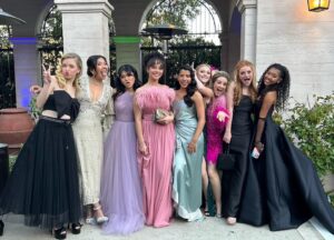 Anais Lee Instagram - WE WON AN EMMY???? #emmys2022