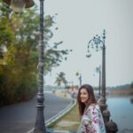 Anannya Biswas Instagram - Inframe : @iamanannyabiswas Managed : @rudrakshprnads #instagram #birbhumcanvas #ananyabiswas #jairudraksh #post #rightfaces #explorepage #calcutta_chitrakotha #agomoni #kolkata