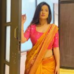 Anannya Biswas Instagram - Fell in love with fall🍂🍁 #december1st #anannyabiswas #instagram #instagood #winter