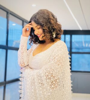 Anannya Biswas Instagram - S💫O🤍O💫N 

Designer: @sampurna_dey_100 
📸 : @srishtisarkar_0 

#anannyabiswas #instagram