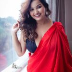 Anannya Biswas Instagram - 🖤 Classics ♥️ . @abhisengupta_official @riyasengupta95 @mohima_1998 @soujit87 . #anannyabiswas #instapic #photography #instagram