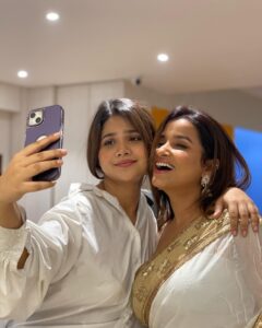 Anannya Biswas Instagram - Kudi sachi kinni kinni 🥰