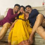 Ananya Dash Instagram - Friendship - ଦୁନିଆ ର ସଚ୍ଚୋଟ ସମ୍ପର୍କ Friends - ଭଲ ଖରାପ ସବୁ ସମୟ ରେ ତ ସାଥିରେ ଥିବେ ହେଲେ ସେମାନେ ହିଁ ତମକୁ ଖାଲ ରେ ପକେଇବେ 🤣🤣 BESTFRIENDs FOREVER / UNBREAKABLE BOND / FAMILY #bestfriends #friends #bond #instagram #instapost #instalove #odisha #actor #foryoupage #fyp #followforfollowback #viral