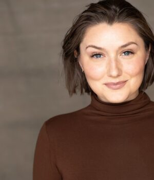 Anastasia Baranova Instagram - Trying to get this face back on your screens immediately if not sooner 🎥 🎞️ 📺