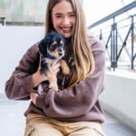 Anastasia Tsilimpiou Instagram - Χθες γνώρισα τα πιο όμορφα γλυκά κουτάβια 😍 Μήπως ήρθε η ώρα να αποκτήσεις έναν τετράποδο φίλο; ❤️ Βρέθηκαν στη Λούτσα 2 αδελφάκια αρσενικά κουταβάκια στη μέση του δρόμου. Παρόλο που για ακόμα μια φορά ήμασταν γεμάτοι δεν γίνοταν να κλείσουμε τα μάτια. Αλ 🎄 2 μηνών κουταβος, ημίαιμο γκριφον, ανθρωποκεντρικός ζωηρός, παιχνιδιαρης ,κοινωνικός και ερωτύλος. Δίνει πόδι και τρελαίνεται για φιλιά και χάδια στην κοιλιά. Έχει κάνει 1ο εμβολίου, τσιπ κ αποπαρασιτωση. Αν ανοίξεις την καρδιά σου και το σπίτι σου για εκείνον θα στο ξεπληρώσει με πολλά φιλιά ες αεί. Πατσίνο 🎄 2 μηνών κουταβος, ημίαιμο γκριφον, μικροκαμωμενος, ντροπαλός, συνεσταλμενος,ήσυχος,ένας γλύκας που θέλει χάδια και αγκαλιές. Λίγο διστακτικός στην αρχη μεχρι να εξοικειωθεί κ με ματια που σε κοιταν και λιωνεις.Έχει 1ο εμβόλιο ,τσιπ και αποπαρασιτωση. Υιοθέτησε τον και δεν θα το μετανιώσεις. Για υιοθεσία επικοινώνησε με @adopt.apawtoday