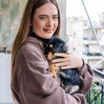 Anastasia Tsilimpiou Instagram - Χθες γνώρισα τα πιο όμορφα γλυκά κουτάβια 😍 Μήπως ήρθε η ώρα να αποκτήσεις έναν τετράποδο φίλο; ❤️ Βρέθηκαν στη Λούτσα 2 αδελφάκια αρσενικά κουταβάκια στη μέση του δρόμου. Παρόλο που για ακόμα μια φορά ήμασταν γεμάτοι δεν γίνοταν να κλείσουμε τα μάτια. Αλ 🎄 2 μηνών κουταβος, ημίαιμο γκριφον, ανθρωποκεντρικός ζωηρός, παιχνιδιαρης ,κοινωνικός και ερωτύλος. Δίνει πόδι και τρελαίνεται για φιλιά και χάδια στην κοιλιά. Έχει κάνει 1ο εμβολίου, τσιπ κ αποπαρασιτωση. Αν ανοίξεις την καρδιά σου και το σπίτι σου για εκείνον θα στο ξεπληρώσει με πολλά φιλιά ες αεί. Πατσίνο 🎄 2 μηνών κουταβος, ημίαιμο γκριφον, μικροκαμωμενος, ντροπαλός, συνεσταλμενος,ήσυχος,ένας γλύκας που θέλει χάδια και αγκαλιές. Λίγο διστακτικός στην αρχη μεχρι να εξοικειωθεί κ με ματια που σε κοιταν και λιωνεις.Έχει 1ο εμβόλιο ,τσιπ και αποπαρασιτωση. Υιοθέτησε τον και δεν θα το μετανιώσεις. Για υιοθεσία επικοινώνησε με @adopt.apawtoday
