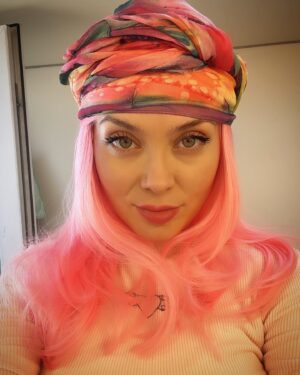Anca Dumitra Instagram - entering my pink era👩🏻‍🎤