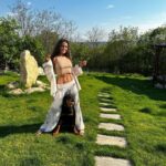 Andi Tóth Instagram - HOME 🌞🐺🌳🪵🧘🏾‍♀️