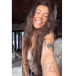 Andi Tóth Instagram - 🙎🏽‍♀️