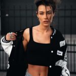 Andi Tóth Instagram - @backoff.hu kabim🖤 12-e, azaz holnap éjfélig még jár hozzá a valentinnapi csomagolás👸🏽