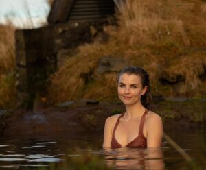 Andrea Boehlke Instagram - Will forever be thinking about this Iceland trip. It came at a time when I needed a break and I found myself feeling so free and happy. I will always cherish petting the beautiful Icelandic horses and chillin in the hot springs. Take 👏🏼 me 👏🏼 back 👏🏼 

📸 all pictures by the insanely talented @svenoreo