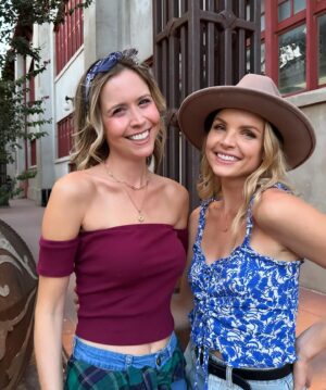 Andrea Boehlke Instagram - It’s my birthday 🎉 so I’m allowed to be corny and reflect for just a second OKAY! Here are some random memories from 34. Honestly, 34 might have been my best year yet. I feel like I finally found my groove with my mental health. I also had a lot of fun!!! I have been checking some things off the ole bucket list: at 34 I finally did stand up comedy for the first time (I rate it a 6/10, it was so scary but worth it) I started volunteering for NAMI and now teach about mental health in classrooms (been wanting to do this forever), I took some road trips, did outdoor rock climbing, camped in the Rocky Mountains, crossed off some national parks. Oh and I can do pull-ups now! For 35 I finally want to run a half marathon, mayyyybe do stand up again, do a handstand, and freeze my eggs 😅🤪 I haven’t always been able to say it, but I’m so happy to be here, and I want to thank everyone who has been here for me throughout the years. I love you all! 💕