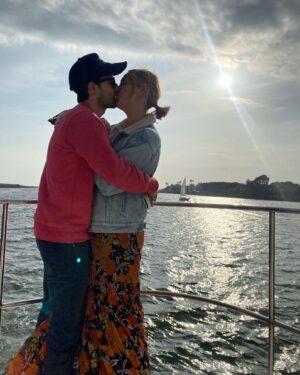Andrea Bowen Instagram - It was my 🍯‘s birthday on Friday but we were too busy cleaning up after the 10 pizza doughs that exploded in our fridge to stop for an Instagram post. Kidding. Well no that did happen but we were actually just busy celebrating.⁣
⁣
Let’s just say that Josh was born and the world became a better, funnier and far more interesting place. Sure I am biased but those of you on here who know him know I am right and those of you who don’t, well I have yet to encounter someone who meets him and doesn’t enthusiastically exclaim to me afterward “oh my gosh I love Josh!” He’s just the greatest and I’ll never stop having a giant crush on him. ⁣
⁣
Happy birthday, @zuckermanjosh! ♥️⁣
⁣