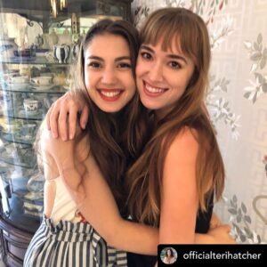 Andrea Bowen Instagram - Reposting from my cutie 2nd mama. Man oh man do I adore her and look at her brilliant and beautiful daughter, @iamemersontenney who is out conquering the world. So grateful for our special bond, @officialterihatcher. Such a happy day! 💗 ⁣
⁣
⁣
⁣
Posted @withrepost • @officialterihatcher Sandwiched by two of the best daughters in the world! It is hard for me to put into words how much I cherished this long overdue reunion. I am forever grateful for our memories together and many moments filled with laughter, support, creativity and love!  I will always be there for both of you. So proud!  Wow...just so happy to be a part of these amazing ladies lives!!!!!⁣
We missed you  @jamesdentonofficial  #lucky #grateful #friendship #momlife #fourthofjuly #poolparty #cookout #nothingdesperateaboutthis