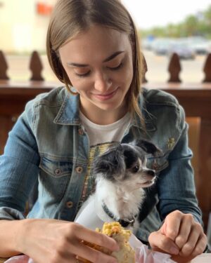 Andrea Bowen Instagram - It’s my best friend’s birthday! It’s been 9 years of bliss, buddy.