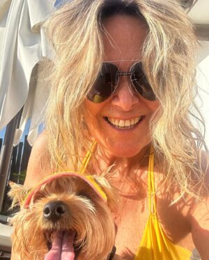 Andrea Tessa Instagram - Tarde de verano junto a mi @patantessa en el paraíso mismo. Abrazos a todos 🥰❤️