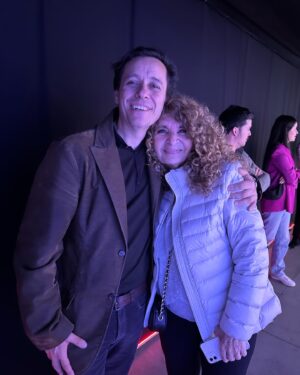 Andrea Tessa Instagram - Encuentros con gente querida “de la tele” que quiero y admiro  @orocolodro y @poralvaromorales