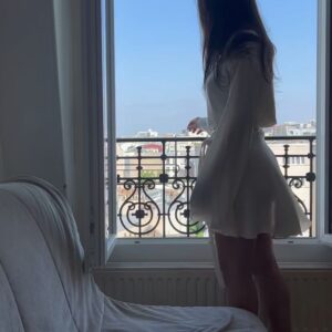 Andrea Londo Instagram - an afternoon in Paris :’)
