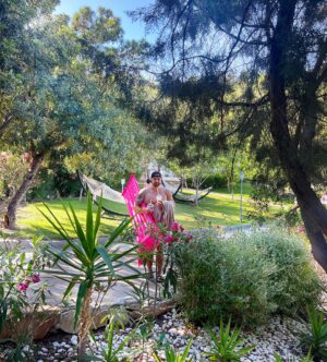 Andrea Pomeje Instagram - …BODRUM 🇹🇷 Intenzivních 7 dni v Turecku a to jsme mimo rezort byli jen jednou 😁 Je to neskutečný, že už vlastně ani nikam nemusíte a všechno je na jednom místě! Několik druhu restauraci, večerní program, zábava pro děti, krámky… oddělenou pláž 16  velmi cením… 😅 Nee, nebyla jsem tam! 🙃 
Nejlepší nápad byl půjčit si auto a vyjet se podívat mezi místní.. máme to rádi! 🙇🏻‍♀️ tak se pozná jací lidé v té zemi jsou… Bodrum je nádherný a od hotelu cca 20min. 🏰 Můžete si lodi i zajet na řecký Kos což je taky cca půl hodina! 🏝️ už mate naplánovanou dovolenou na léto? Kde to mate nejradši? ✈️

@ckbluestyle #cestujemesbluestylem
