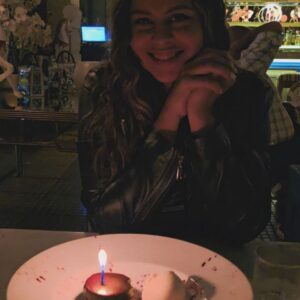 Andrea Quattrocchi Instagram - Como toda buena Aries🔥 amo mi cumple ❤️

Gracias a todos🥹