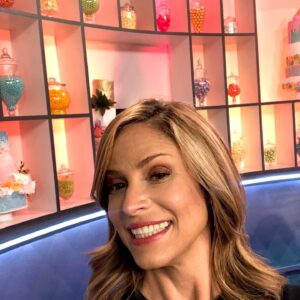Andrea Savage Instagram - Guys! The new season of @nailedit is out today on @netflix !! And what?? I am guest judging on episode one with my friend @nicolebyer and my new friend @jacquestorres I have been a fan of the show for years and had. So. Much. Fun. This might be the first thing my daughter is actually allowed to watch me in! Now streaming! #season5 #nailedit