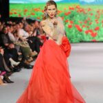 Andrea Verešová Instagram - FAMOZNE !!! ❤❤❤ @jana_pistejova_official @andreaveresovaofficial @bmd_sk @lexusslovensko @najkrajsiemodelky #fashionshow #fashionphotography #lovemyjob #red #poppy #love #dream #beautiful #slovakdesigner #slovakdesign