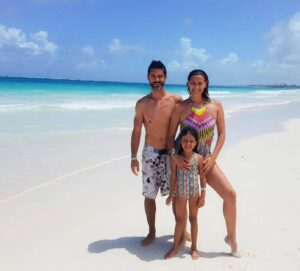 Andreia Dinis Instagram - Assim, de repente, bateu uma saudade louca de viajar para um país tropical. Aqui estavamos no México mas se pudesse acho que agora iríamos até às Maldivas. E vocês? Locais para onde fugiam já? 

#tropics #vacations #travel