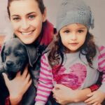 Andreia Dinis Instagram - Celebra-se hoje (e a 23 de Setembro) o dia do filho. Aqui fica um brinde a todos os grandes filhos, que andam por aqui (só para os bons 😅), e para a minha filhota em especial (o presente que Deus me deu) ❤️❤️❤️❤️