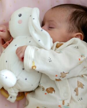 Andreia Dinis Instagram - 2 mesinhos desta bebé maravilhosa, desta sobrinha linda que nos derrete a cada instante e nos põe um eterno "sorriso de baba" no rosto. Completamente in love com esta pequenina 🩷