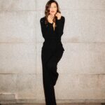 Andreia Rodrigues Instagram – Aprovado?! Uma noite de festa, celebrando @giorgioarmani x @stivali_boutiques ✨⚡️ E esta é uma partilha sobre a semana que passou. Sobre noites e lugares felizes. Sobre uma das minhas paixões: moda!