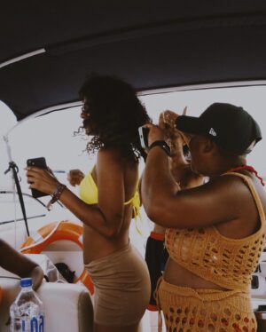 Andressa Alves Instagram - Salvador eu te amo!  Essa viagem foi uma das mais incríveis que fiz… me reconectei com o meu eu, reconectei com  amigos de lá, encontrei outros de cá, conheci pessoas incríveis, conheci o festival universo paralelo & TRINTEI em minha casa e em breve estou de volta!