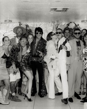 Anet Antošová Instagram - VIVA LAS VEGAS / ŠTANDERA WEDDING 2022 through eyes @everbay.co 📷

1/ Preps for the ceremony 
2/ Quick pic w/ Elvis
3/ Few mins after the ceremony
4/ Toast to the newlyweds
5/ Secrets w/ Elvis
6/ Pure hapiness
7/ My first home made tattoo session 
8/ Just being cool or smtng
9/ Štandera LV gang 
10/ My moment at the vila

God I’m so thankful for moments like this! @dzulees &  @zbynek_mydear Thank You for the possibility being part of it!